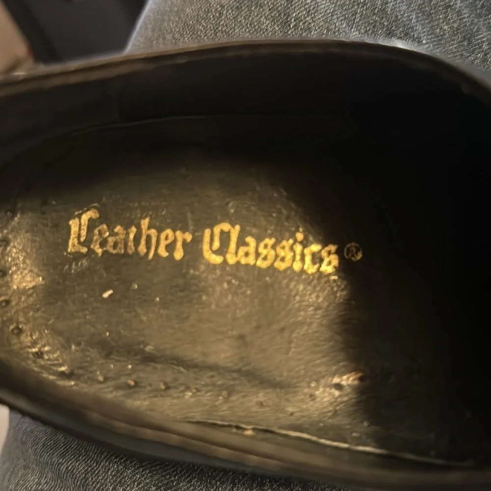 Leather Classics Oxford‎ lace up black men’s shoes Sz 10 AA